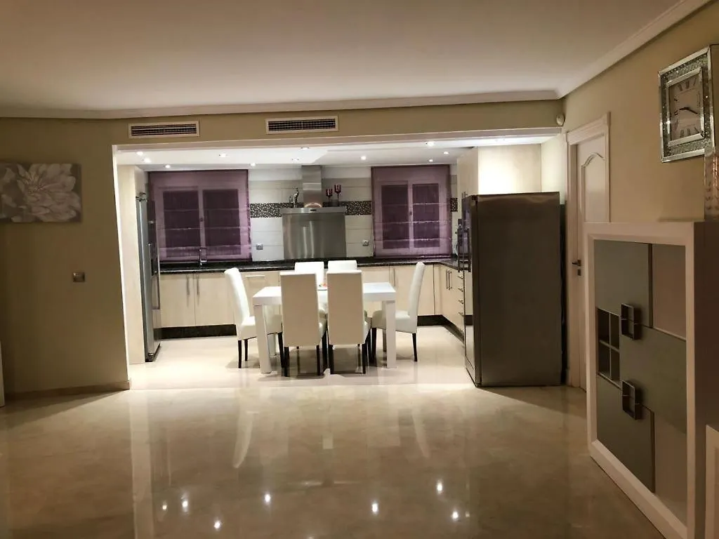 Dominion Apartments Estepona Spanyolország