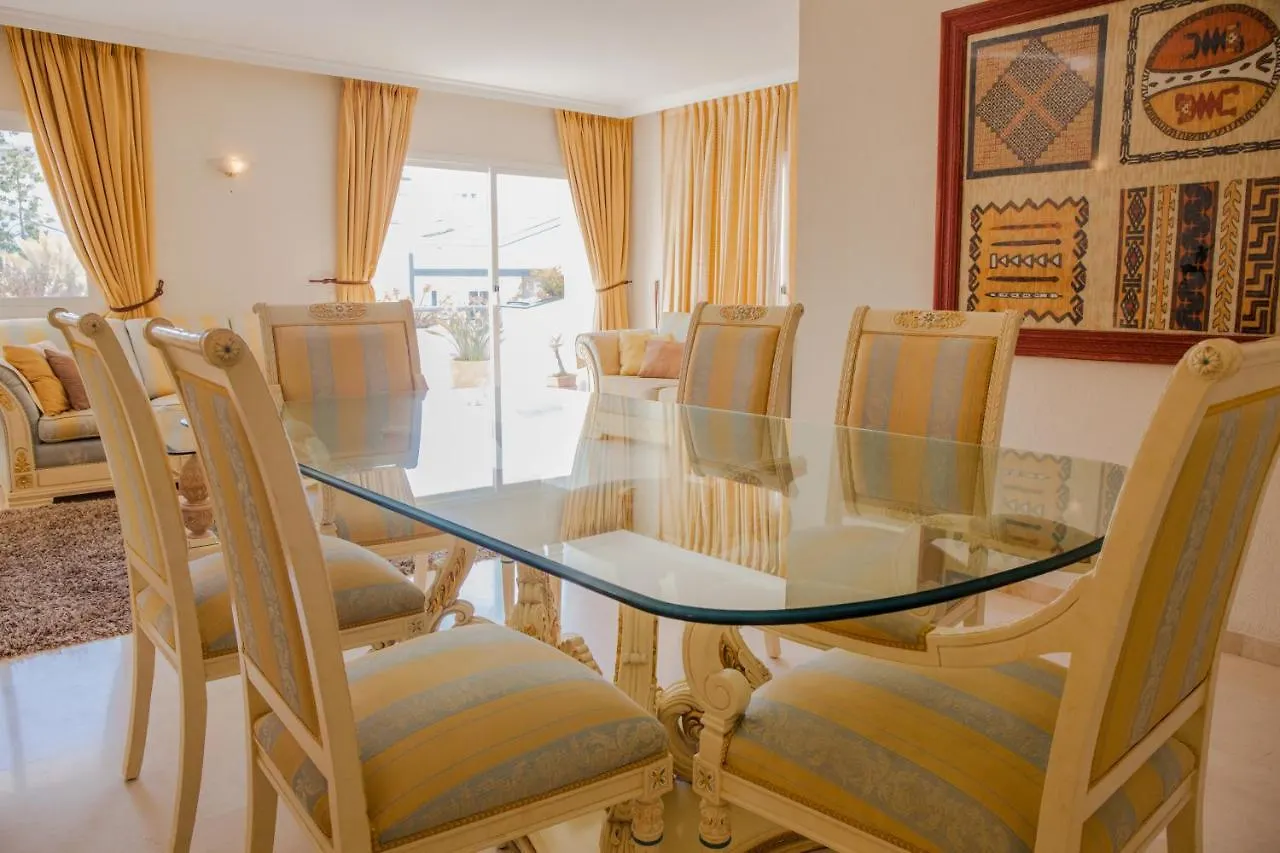 Dominion Apartments Estepona 0*,
